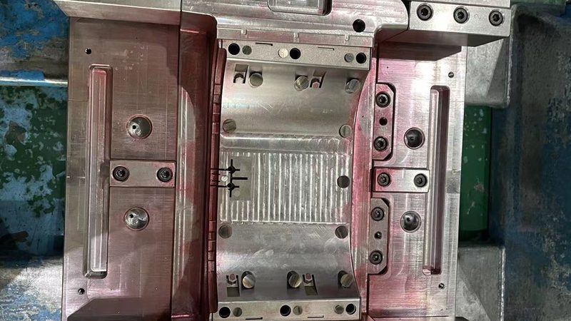 双色模具设计方法与技巧解析