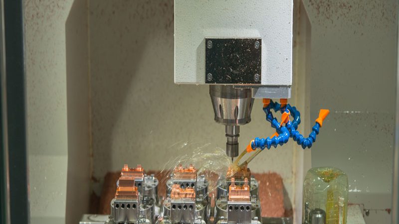 注塑模具按用途分类解析：揭秘不同类型模具的奥秘