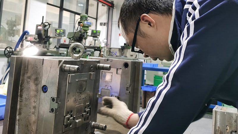成都不锈钢冲压模具：揭秘其生产过程中的关键要素