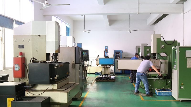 级进模步距计算，模具设计中的关键一步**