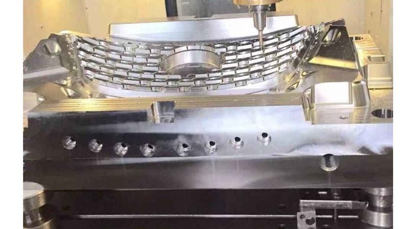 冲头模具配件：揭秘其关键性能与选型要点